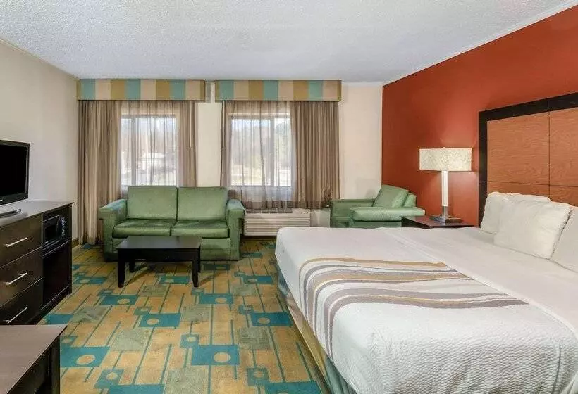 هتل Baymont By Wyndham Meridian