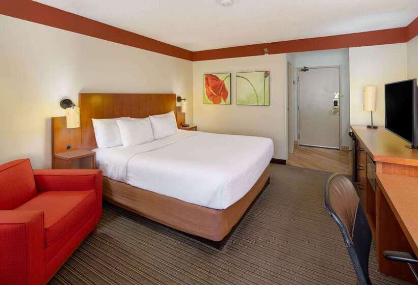 酒店 Spark By Hilton Savannah Midtown