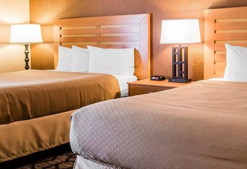 فندق Quality Inn & Suites Warren Detroit