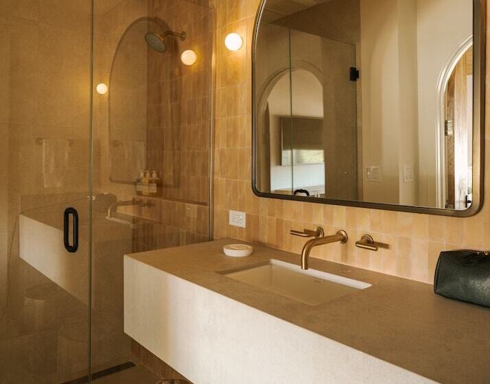 فندق Sonder Woods Cove