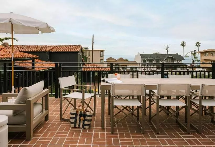 Отель Sonder Woods Cove