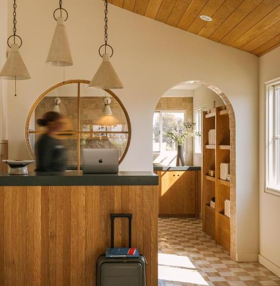 فندق Sonder Woods Cove