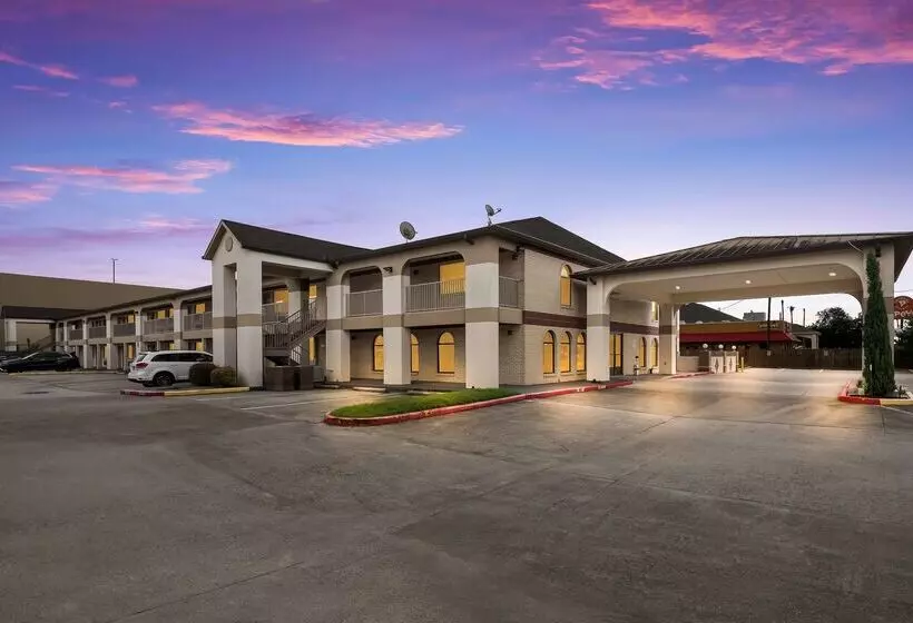 Surestay Hotel By Best Western Deer Park