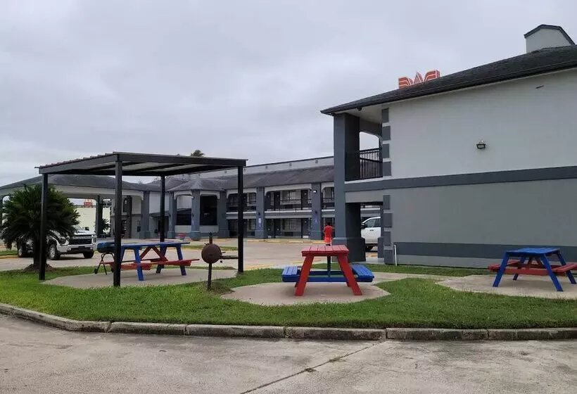 ホテル Texas Inn And Suites Raymondville