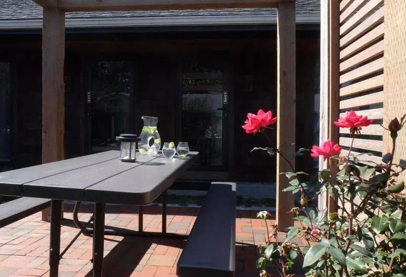 汽车旅馆  Cape Cod Veranda