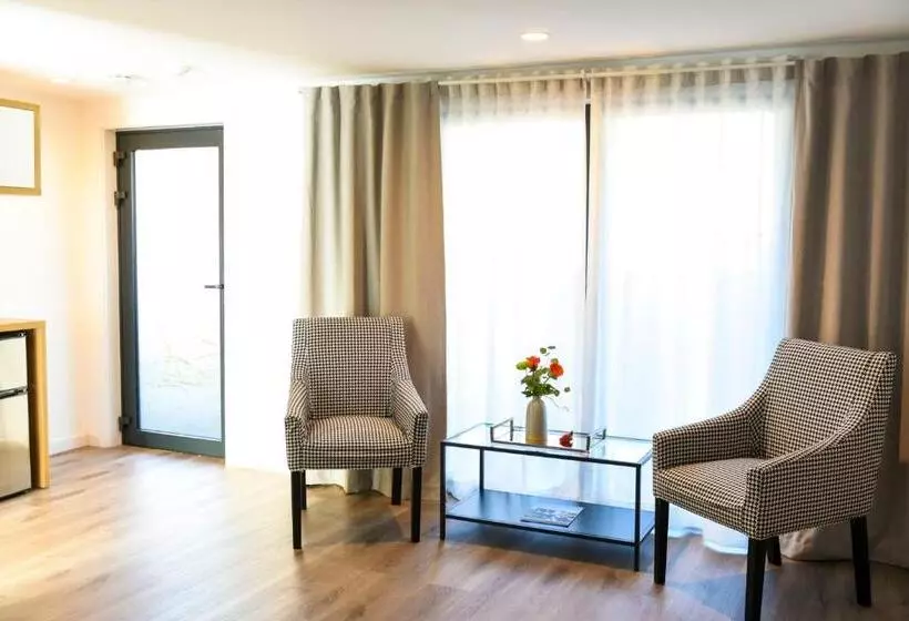 汽车旅馆  Cape Cod Veranda