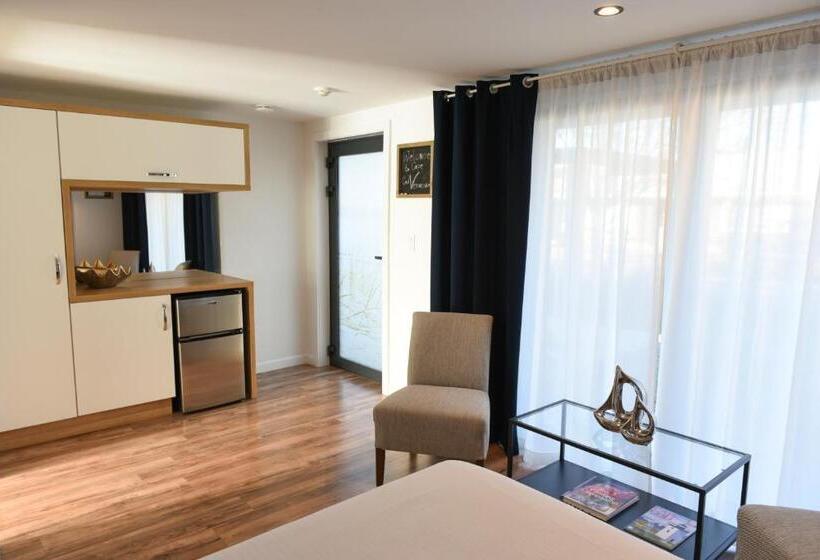 فندق على الطريق Cape Cod Veranda