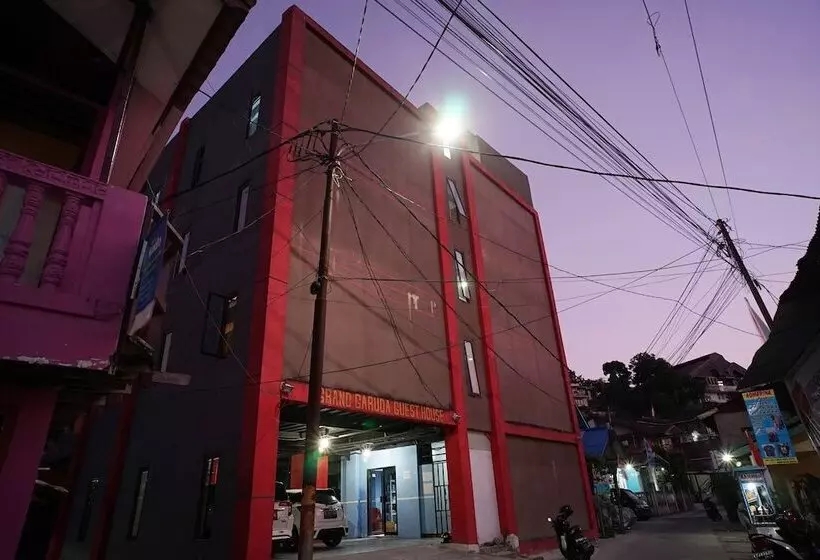 Urbanview Hotel De Grand Garuda Balikpapan