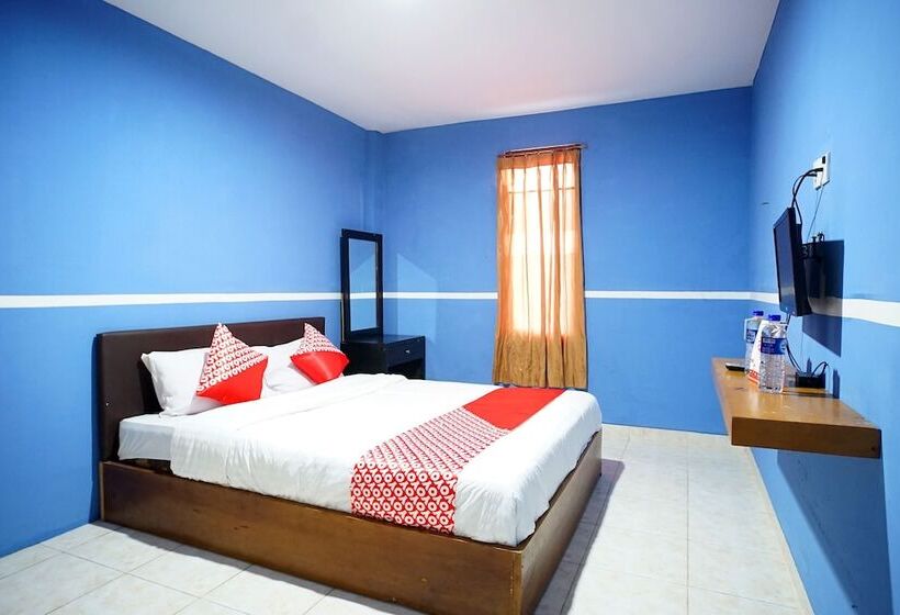 Urbanview Hotel De Grand Garuda Balikpapan