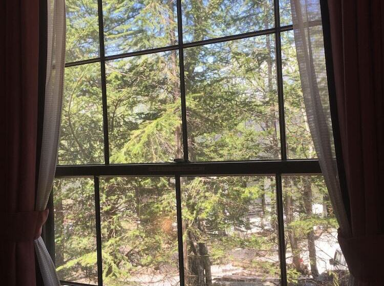 Hostel Shirakabako Sakaeen