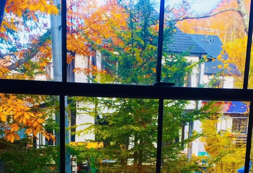 簡易ホテル Shirakabako Sakaeen