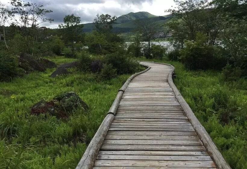 簡易ホテル Shirakabako Sakaeen