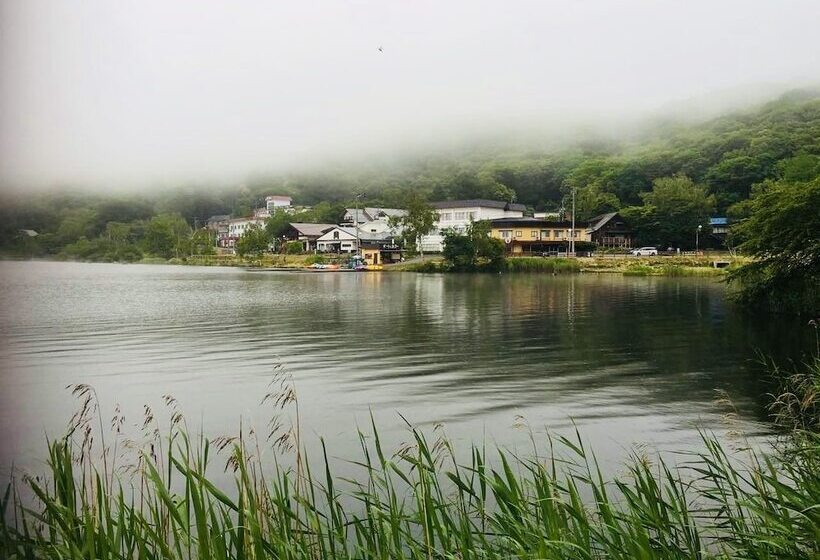 Hostel Shirakabako Sakaeen