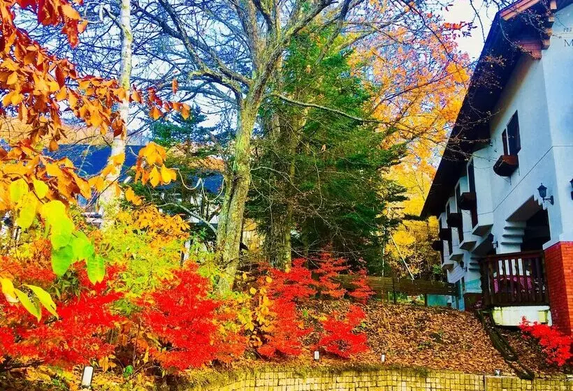 簡易ホテル Shirakabako Sakaeen