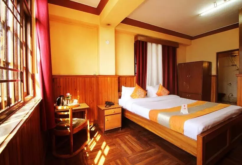 ホテル Deep Residency By Oyo Rooms