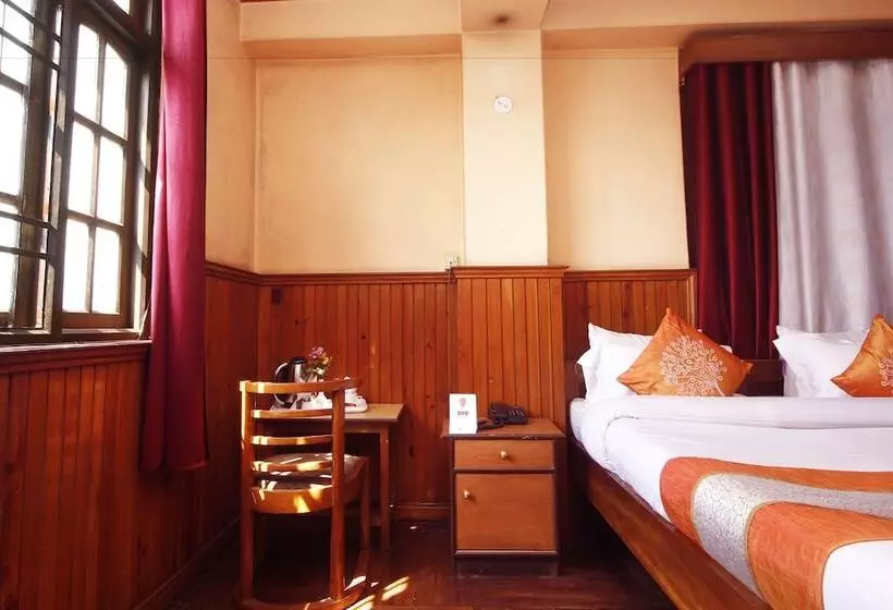 ホテル Deep Residency By Oyo Rooms