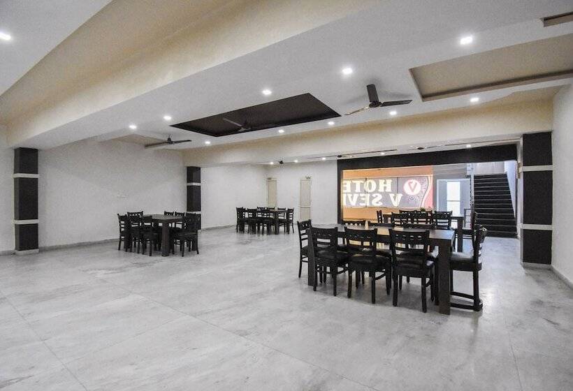 Hotel Oyo 48899  V Seven