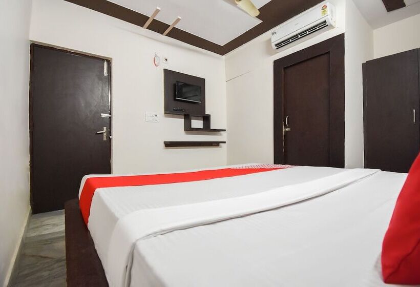 Hotel Oyo 48899  V Seven