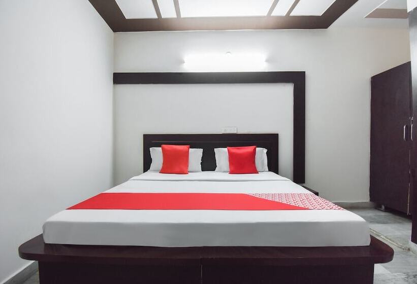 Hotel Oyo 48899  V Seven