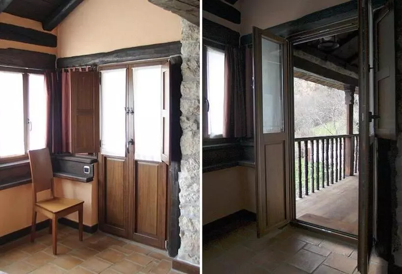 ホテル Rural Llerau