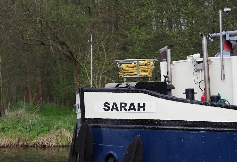 هتل Schip Sarah