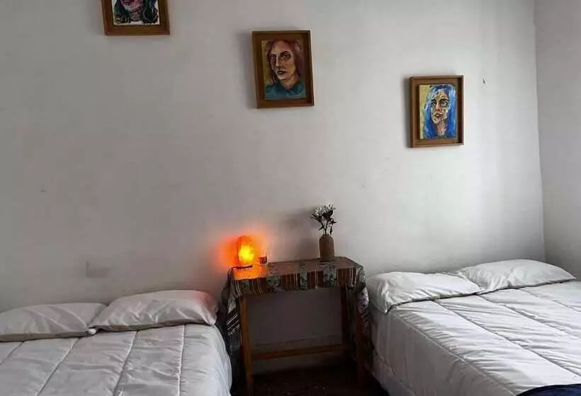 پانسیون Hostel Las Palmas