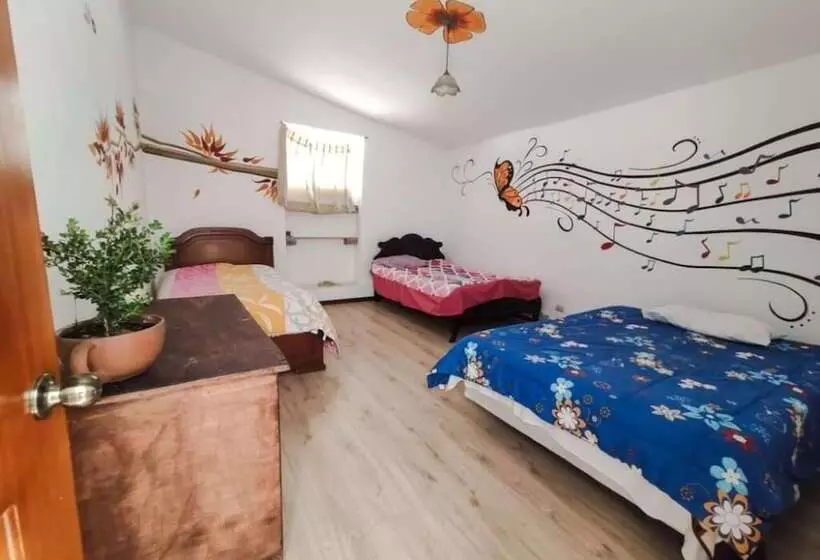 پانسیون Hostel Las Palmas