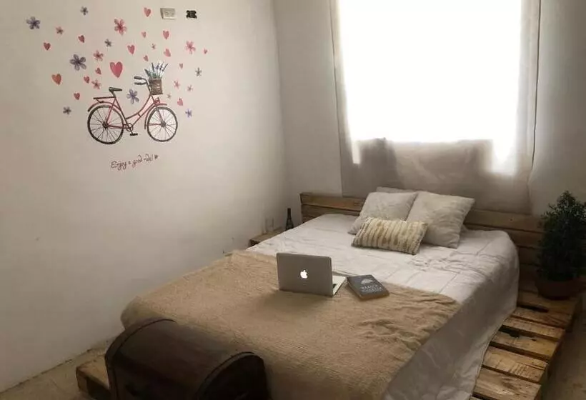 پانسیون Hostel Las Palmas