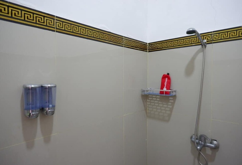 بنسيون Reddoorz Near Bolu Toraja