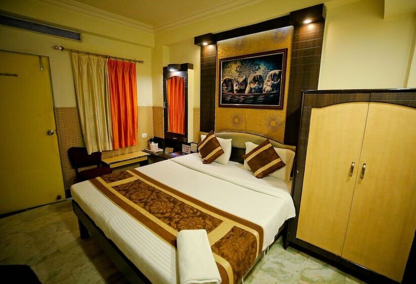 تختخواب و صبحانه Moti Palace