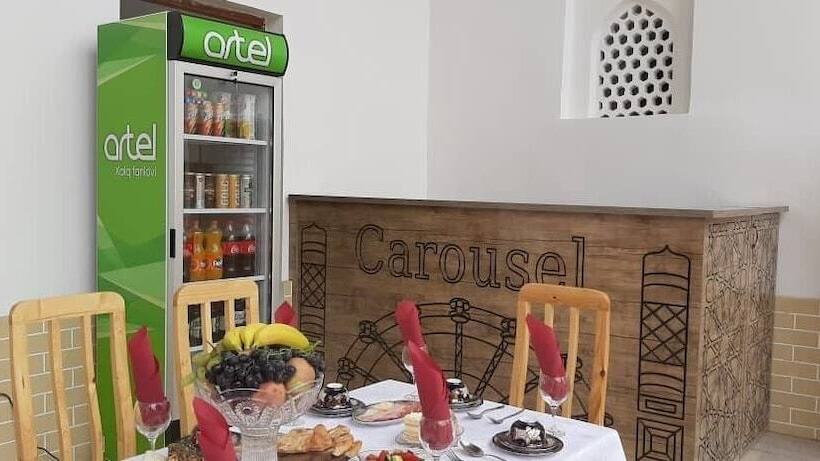 Hotel Carousel
