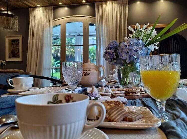 Отель Casa Lola