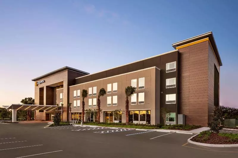 Hotelli La Quinta Inn & Suites By Wyndham Orlando Idrive Theme Parks