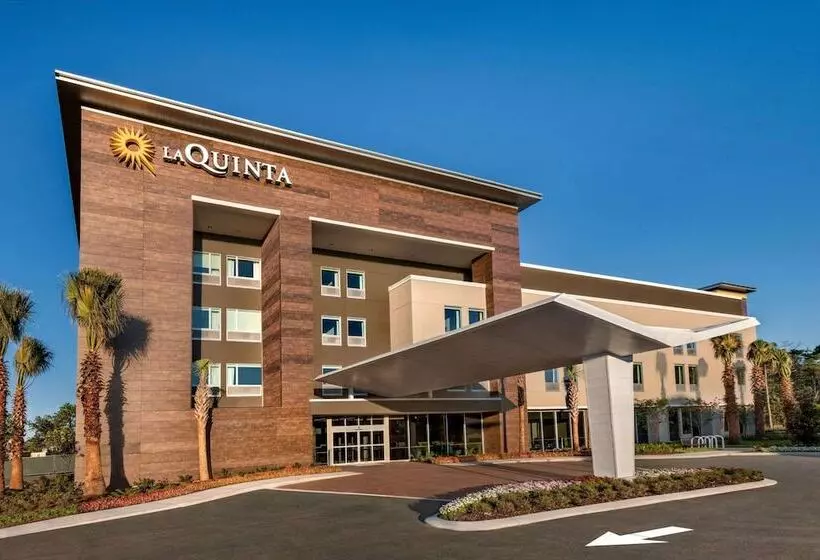 Hotelli La Quinta Inn & Suites By Wyndham Orlando Idrive Theme Parks