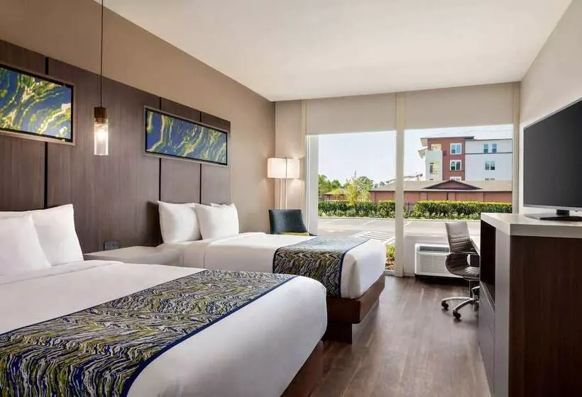 Hotelli La Quinta Inn & Suites By Wyndham Orlando Idrive Theme Parks