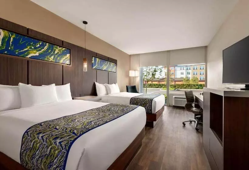Hotelli La Quinta Inn & Suites By Wyndham Orlando Idrive Theme Parks