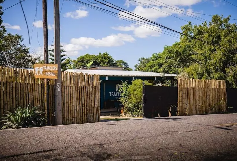 Majatalo Hostal & Café Travelers