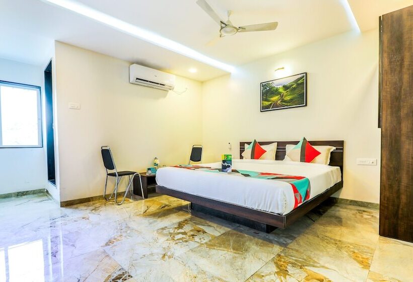 ホテル Fabexpress Classic Residency