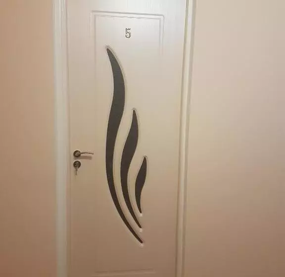 پانسیون Ani Guest House