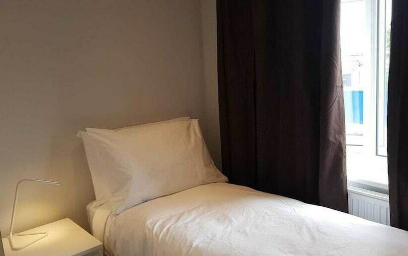 Pension Austin David Apartment Harrow