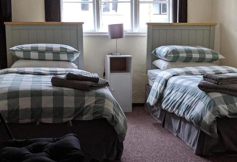 민박 The Kings Head