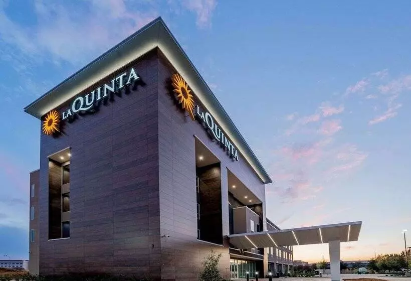 Hotelli La Quinta Inn & Suites Katy Mills By Wyndham Katy