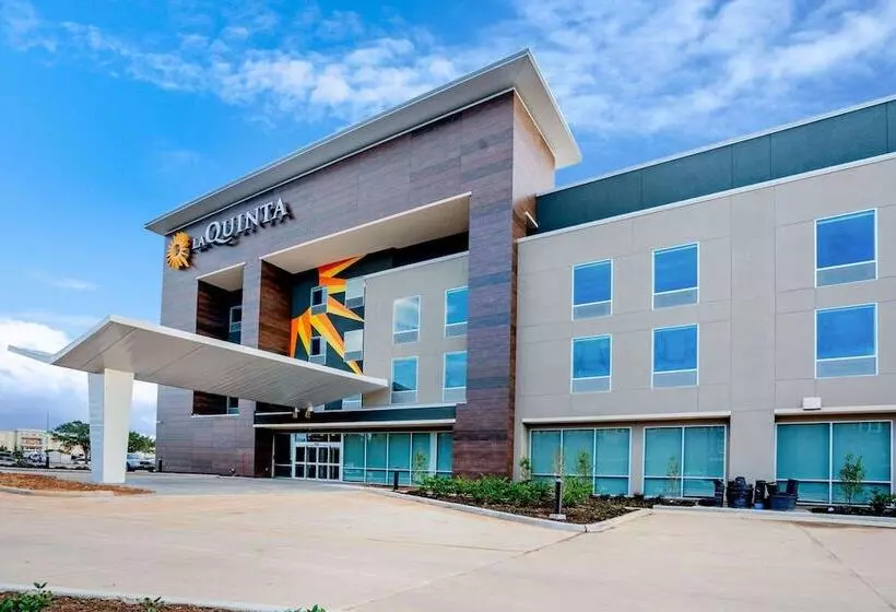 Hotelli La Quinta Inn & Suites Katy Mills By Wyndham Katy
