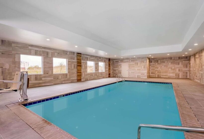 هتل La Quinta Inn & Suites Katy Mills By Wyndham Katy