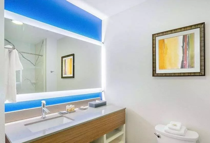 Hotelli La Quinta Inn & Suites Katy Mills By Wyndham Katy