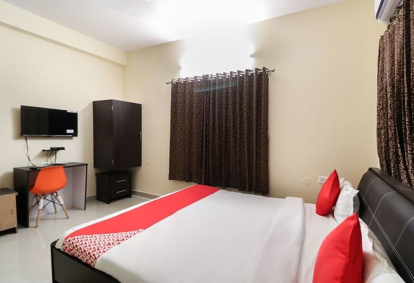 Hotel Oyo 43835 Imperial Stays