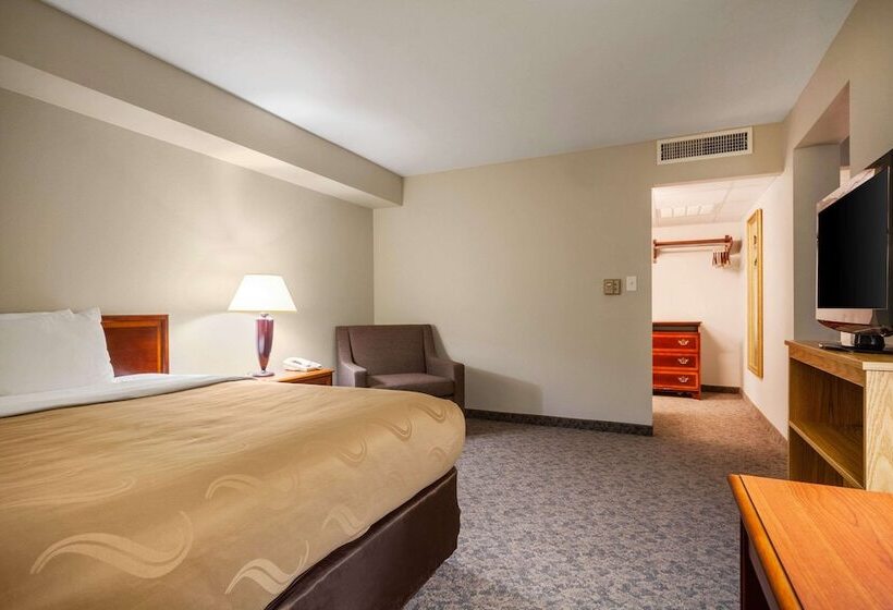 فندق Suburban Studios I80 Grand Island