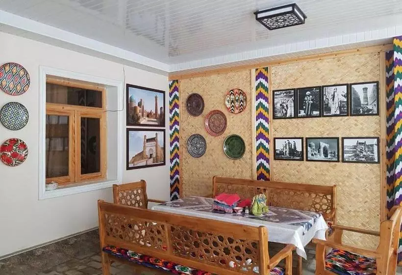 ペンション Guest House Ibrohim حلال