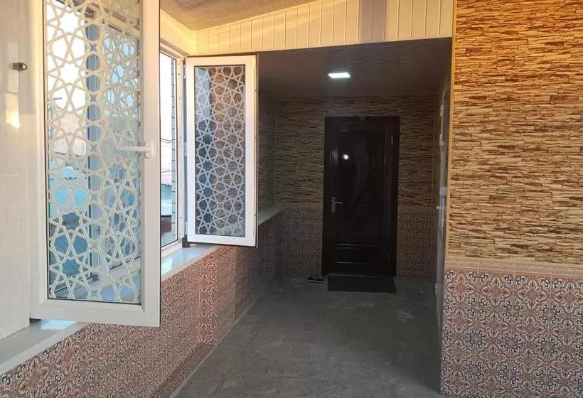 ペンション Guest House Ibrohim حلال