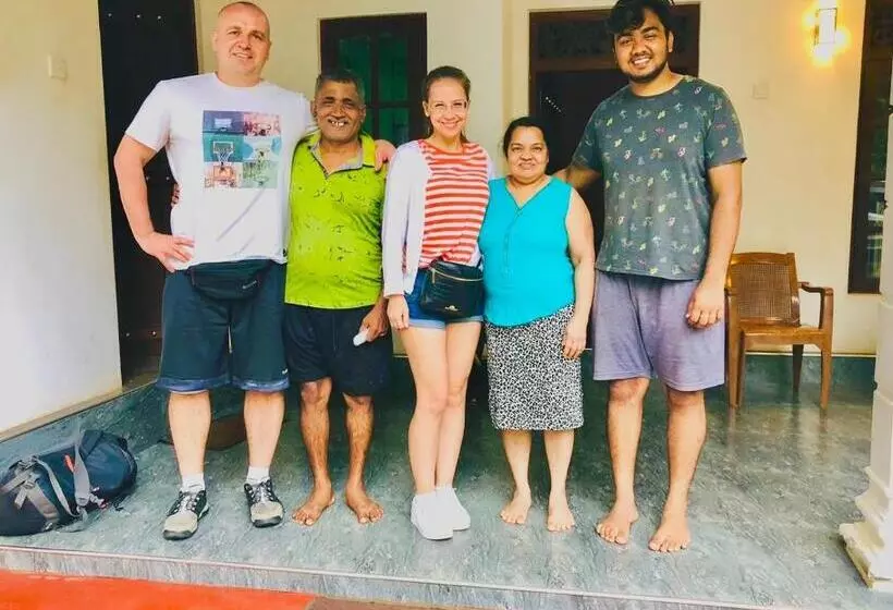 ペンション Wijesiri Family Guest House